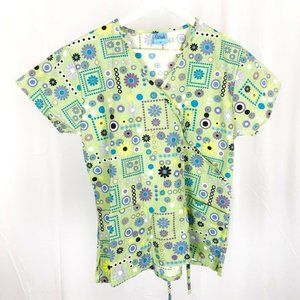(X3-28) Scrub Advantage Small Green Scrub Top
